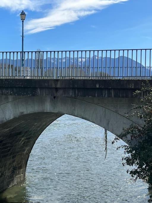 Le Berchon Classe Trois Epis Nay  Exteriör bild